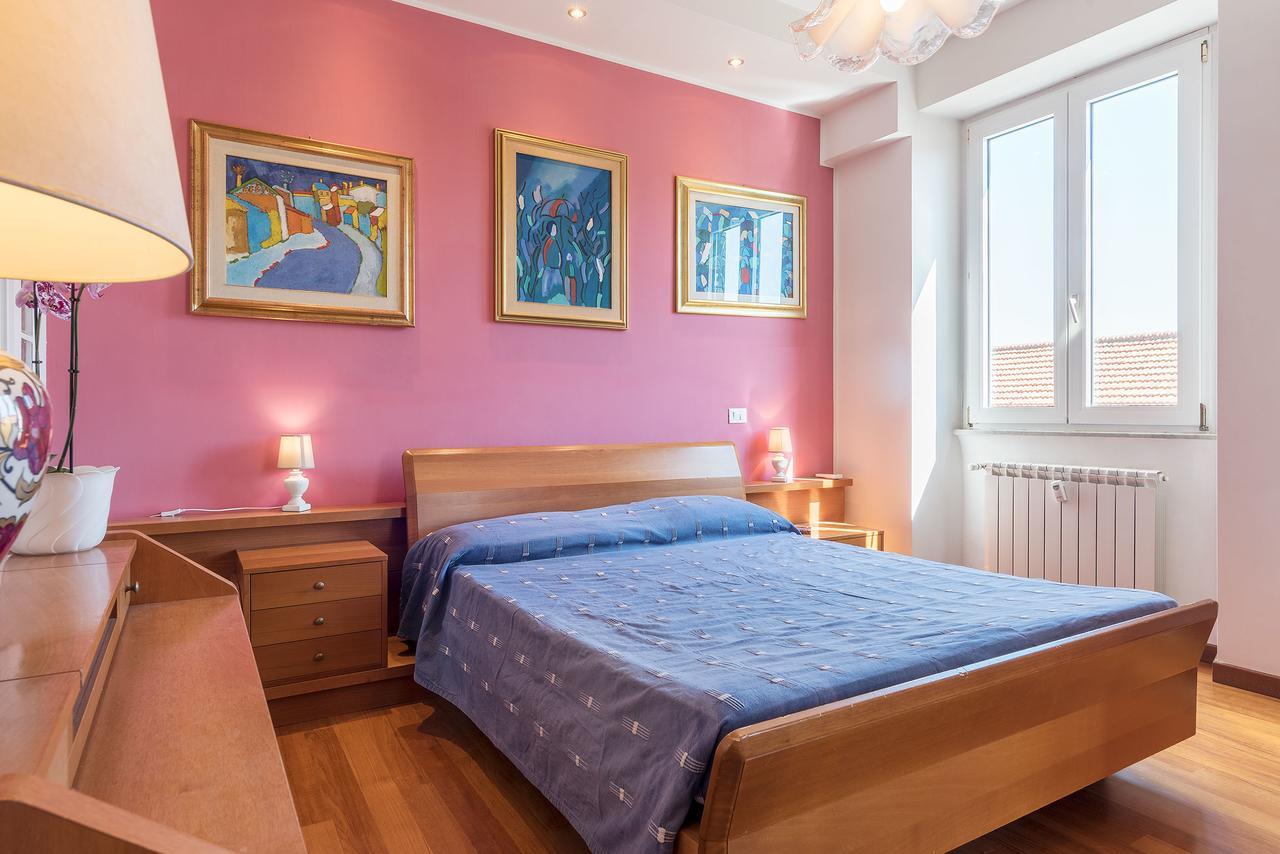 Colosseum Roomy Apartment Rom Exteriör bild